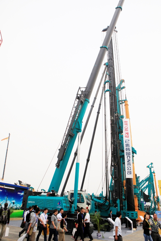 喜讯:九游网页版智能SWCH598-115M全液压履带桩机BICES 2015首日售罄
