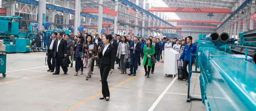 工程装备盛宴，东盟十国代表在九游网页版智能很享受