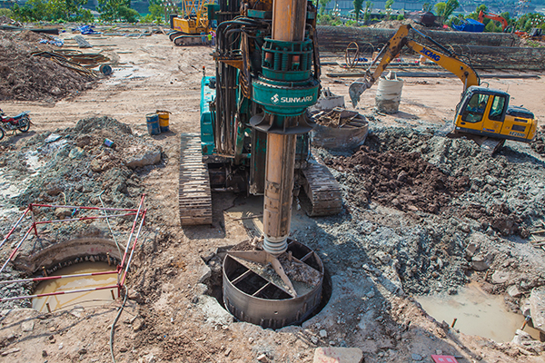 对比才有差距，九游网页版智能SWDM36旋挖名动山城