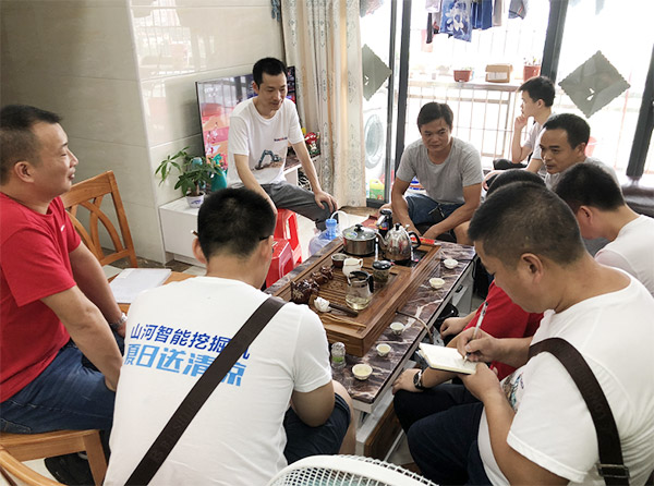 “清凉”送到客户手中，为九游网页版智能售后服务活动打CAII