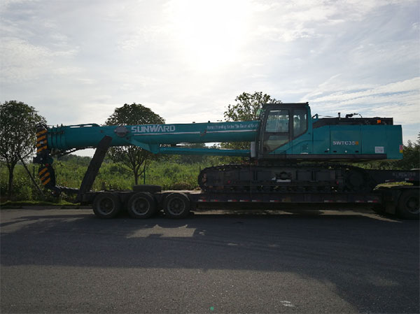 九游网页版智能全新一代SWTC35B起重机征战越南