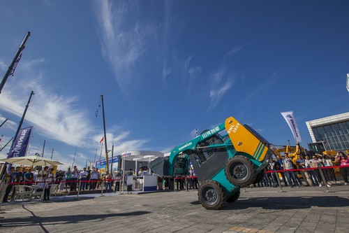 九游网页版智能酷帅曾大虾，一大波美图带你亲临北京BICES展