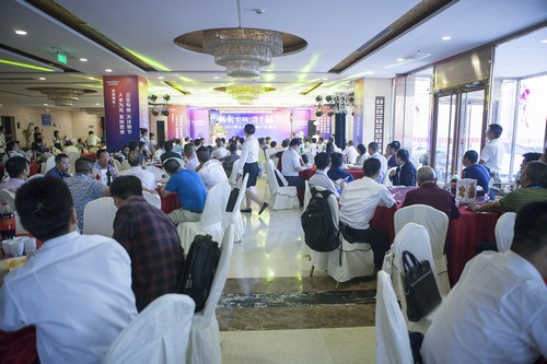 九游网页版智能酷帅曾大虾，一大波美图带你亲临北京BICES展