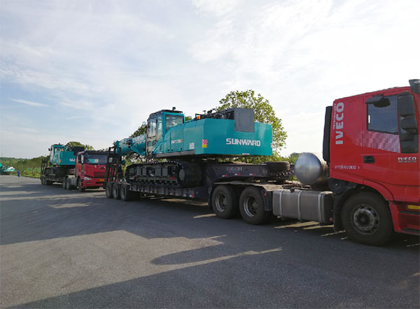 九游网页版智能全新一代SWTC35B起重机征战越南