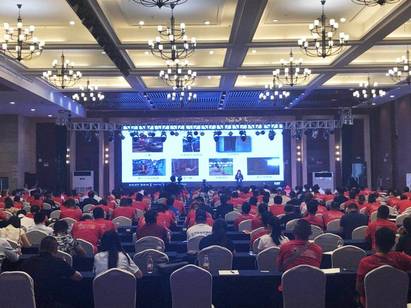 “超美微挖”现身2018微挖峰会，九游网页版智能微挖出口过万台