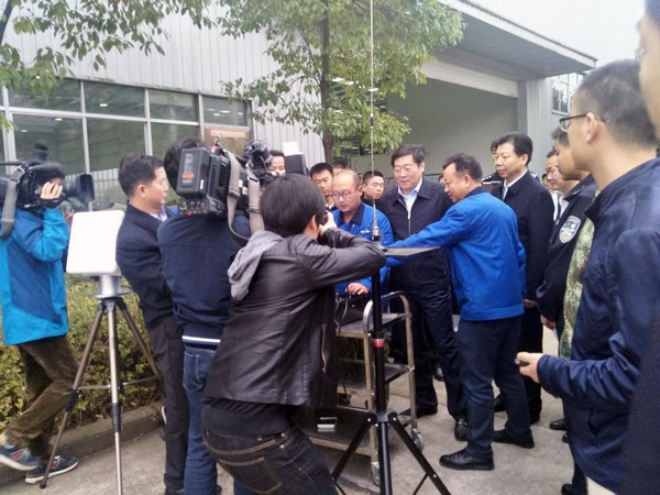 省委书记杜家毫勉励九游网页版智能：做大做强航空航天产业