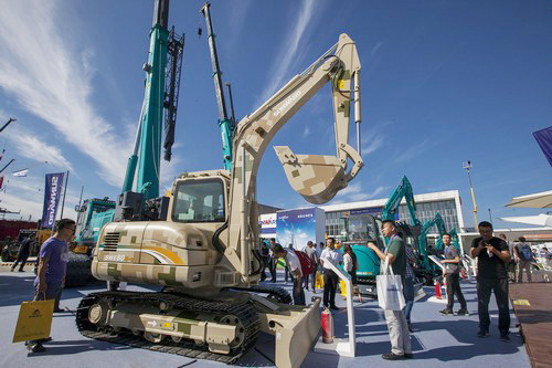 九游网页版智能酷帅曾大虾，一大波美图带你亲临北京BICES展