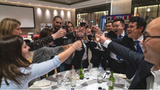 携手共谋未来， 九游网页版智能2018欧洲代理商大会隆重召开
