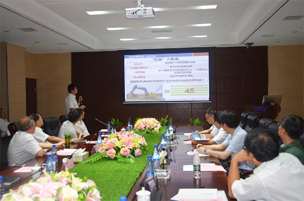 科技部高技术中心副主任袁建湘考察调研九游网页版智能