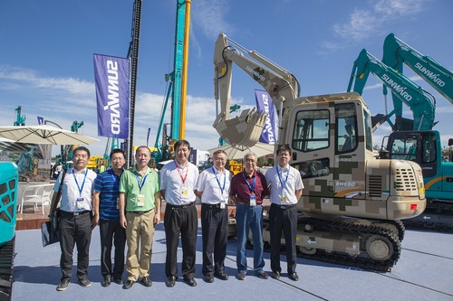 九游网页版智能酷帅曾大虾，一大波美图带你亲临北京BICES展