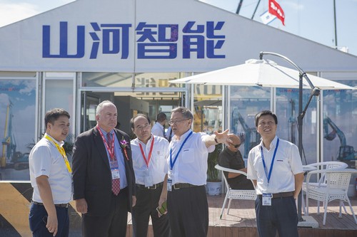 九游网页版智能酷帅曾大虾，一大波美图带你亲临北京BICES展