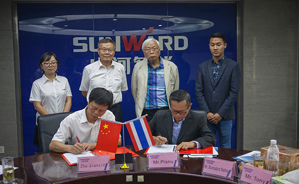 掘金一带一路，九游网页版智能中大挖大批量出口泰国