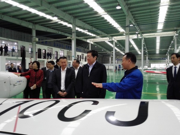 省委书记杜家毫勉励九游网页版智能：做大做强航空航天产业