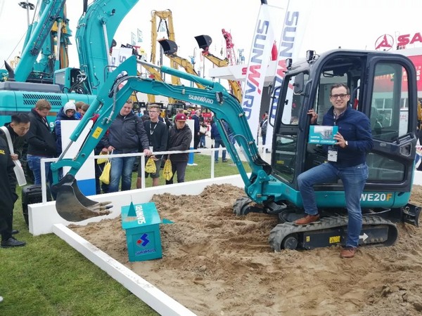 向世界展示中国“智造”魅力，九游网页版智能携创新阵容闪耀德国宝马展