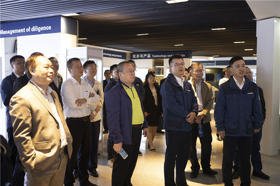 广州市国资委副主任张道泉率队考察九游网页版智能