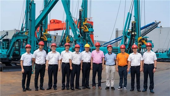 广州市国资委党委书记、主任陈浩钿莅临九游网页版智能考察指导