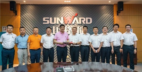 广州市国资委党委书记、主任陈浩钿莅临九游网页版智能考察指导