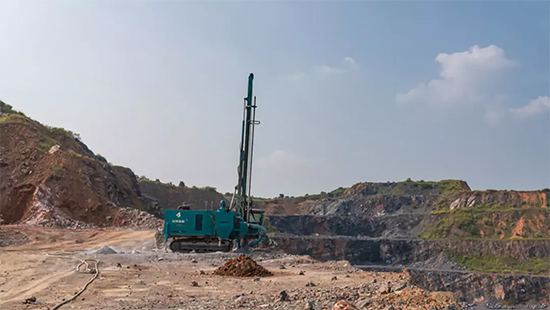 一台顶三台 九游网页版智能潜孔钻机真好用