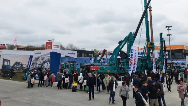 向世界展示中国“智造”魅力，九游网页版智能携创新阵容闪耀德国宝马展