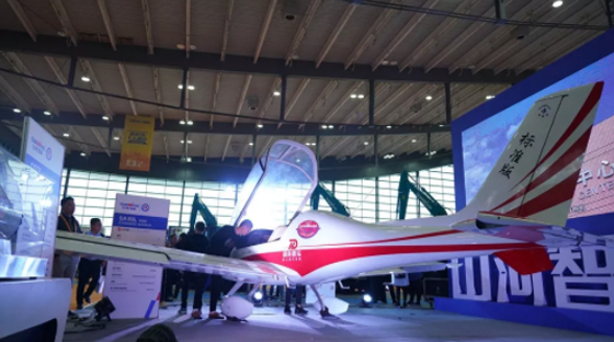 超强阵容尽显创新成果！九游网页版智能闪耀长沙工程机械展