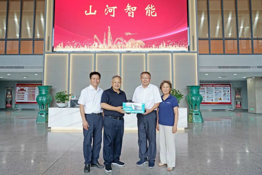 省人大常委会党组副书记、副主任王柯敏调研九游网页版智能