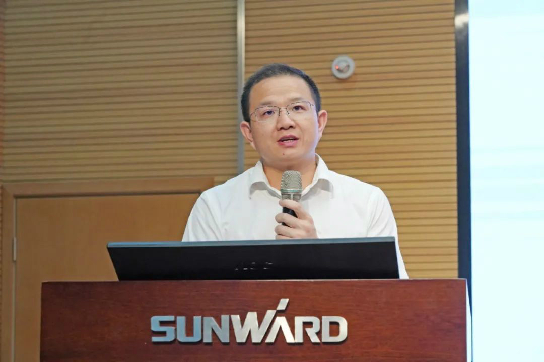 传承革命先烈精神，双促双融助力发展——九游网页版智能、市疾控中心联合开展主题党日活动