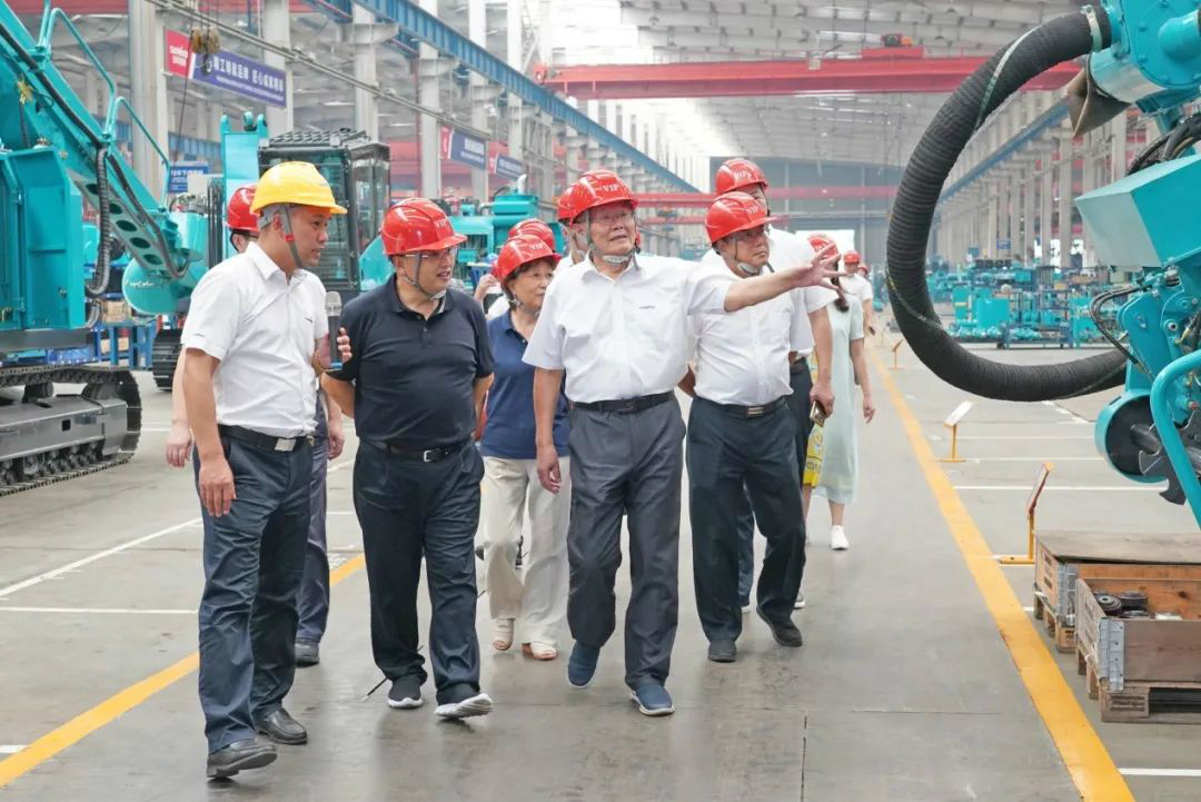 省人大常委会党组副书记、副主任王柯敏调研九游网页版智能