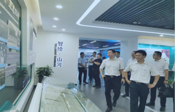 合作共赢 九游网页版智能5G时代快速到来 湖南联通党委书记、总经理谭明到访九游网页版智能