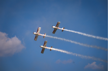 乌兰察布大草原,我来啦! 九游网页版SA60L阿若拉飞机“惊艳”飞行大会