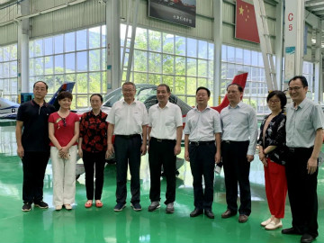 省委常委、统战部部长黄兰香考察调研九游网页版科技