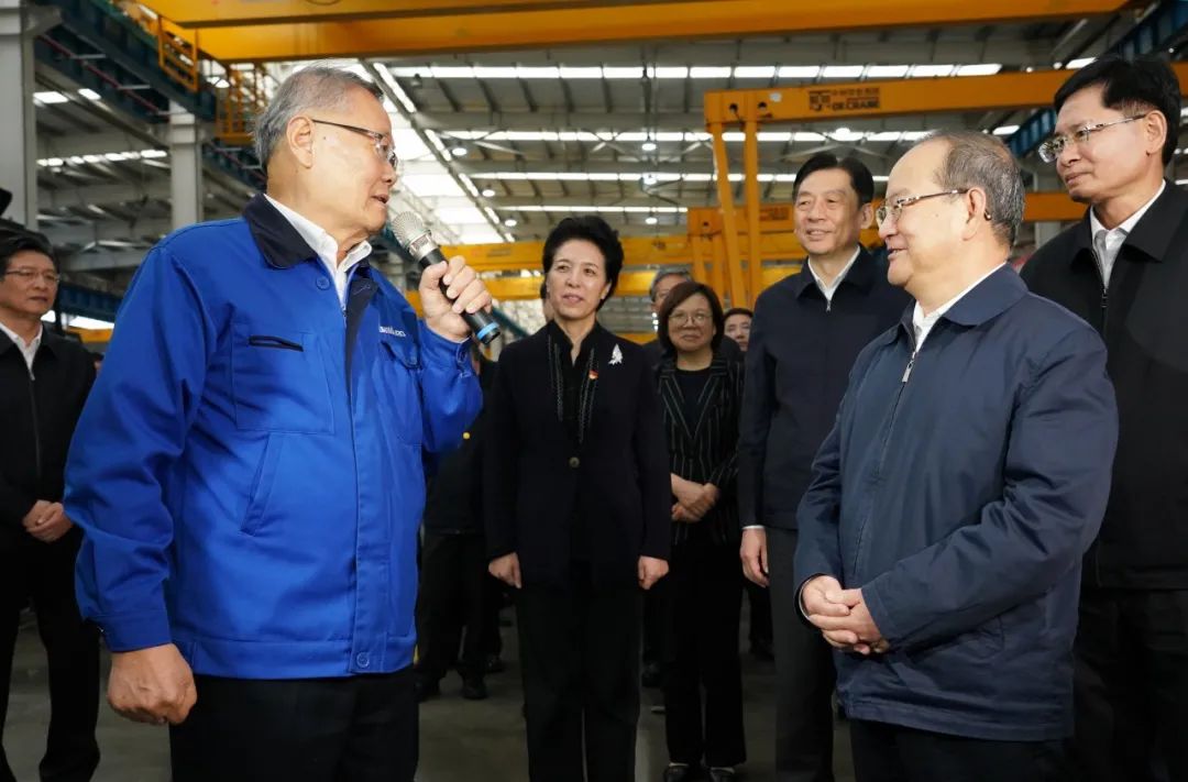 广西党政代表团考察九游网页版智能