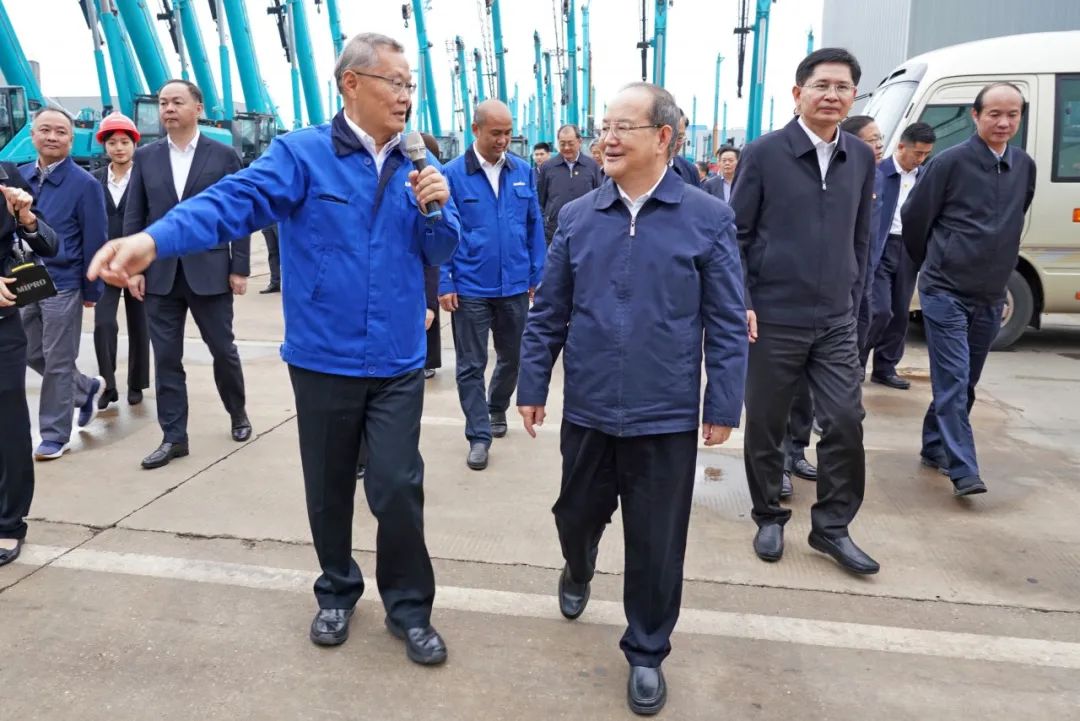 广西党政代表团考察九游网页版智能