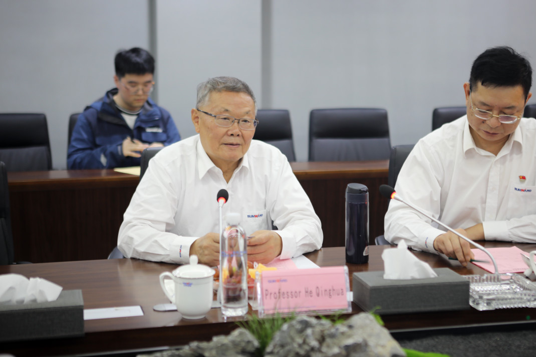 老挝长沙总领事本·印塔巴迪考察九游网页版智能
