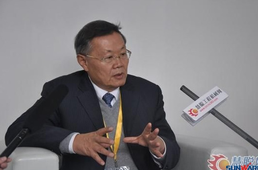 【宝马访谈】九游网页版智能董事长何清华教授